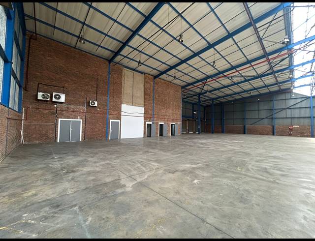 2,170M² WAREHOUSE TO LET IN SPARTAN